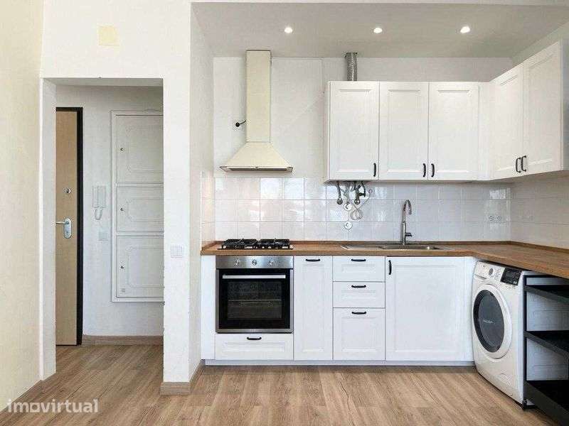 Venda de Apartamento T1 São João do Estoril - Grande imagem: 4/12