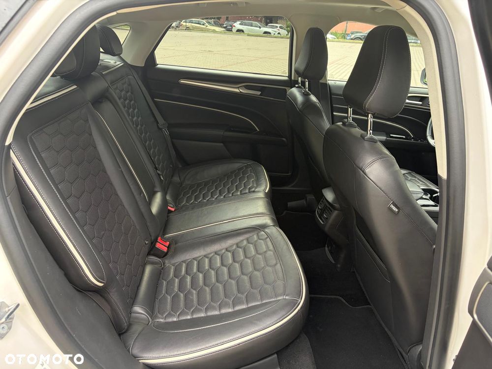 Ford Mondeo 2.0 Hybrid Vignale - 15