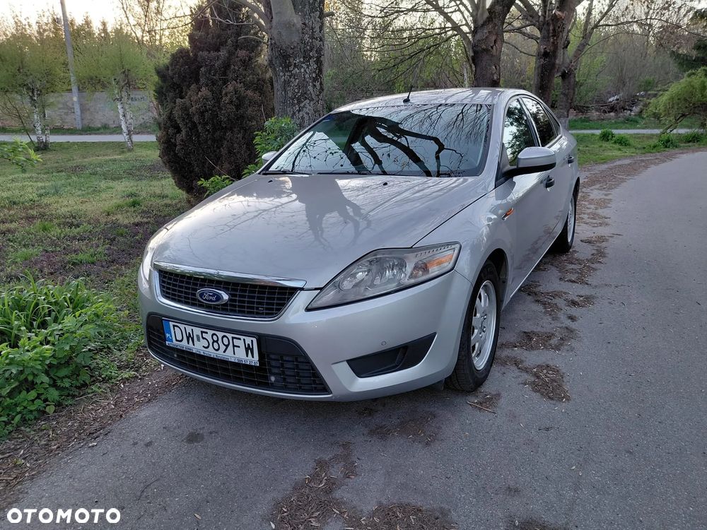 Ford Mondeo 2.0 TDCi Ambiente - 1