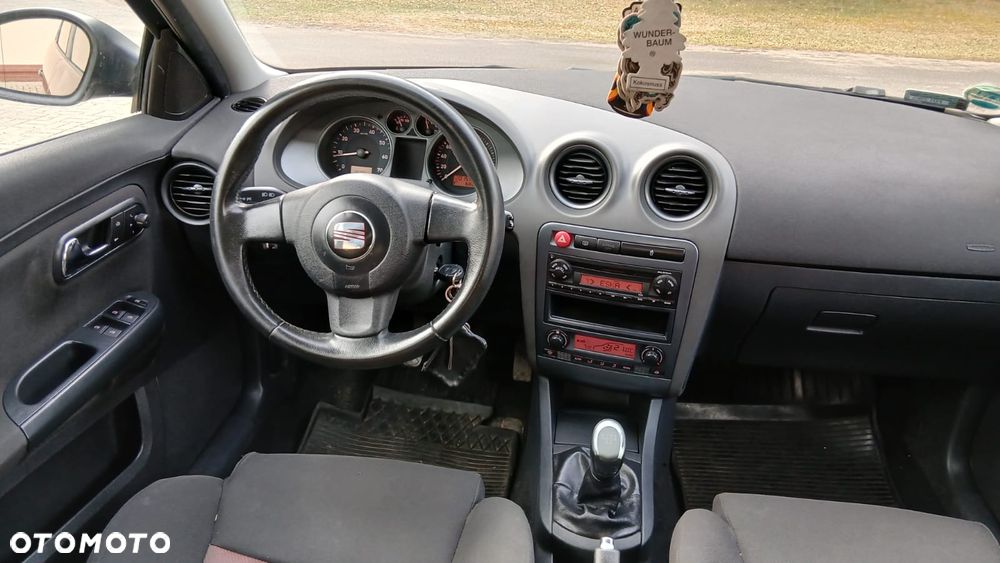 Seat Ibiza 1.4 16V Sport - 5