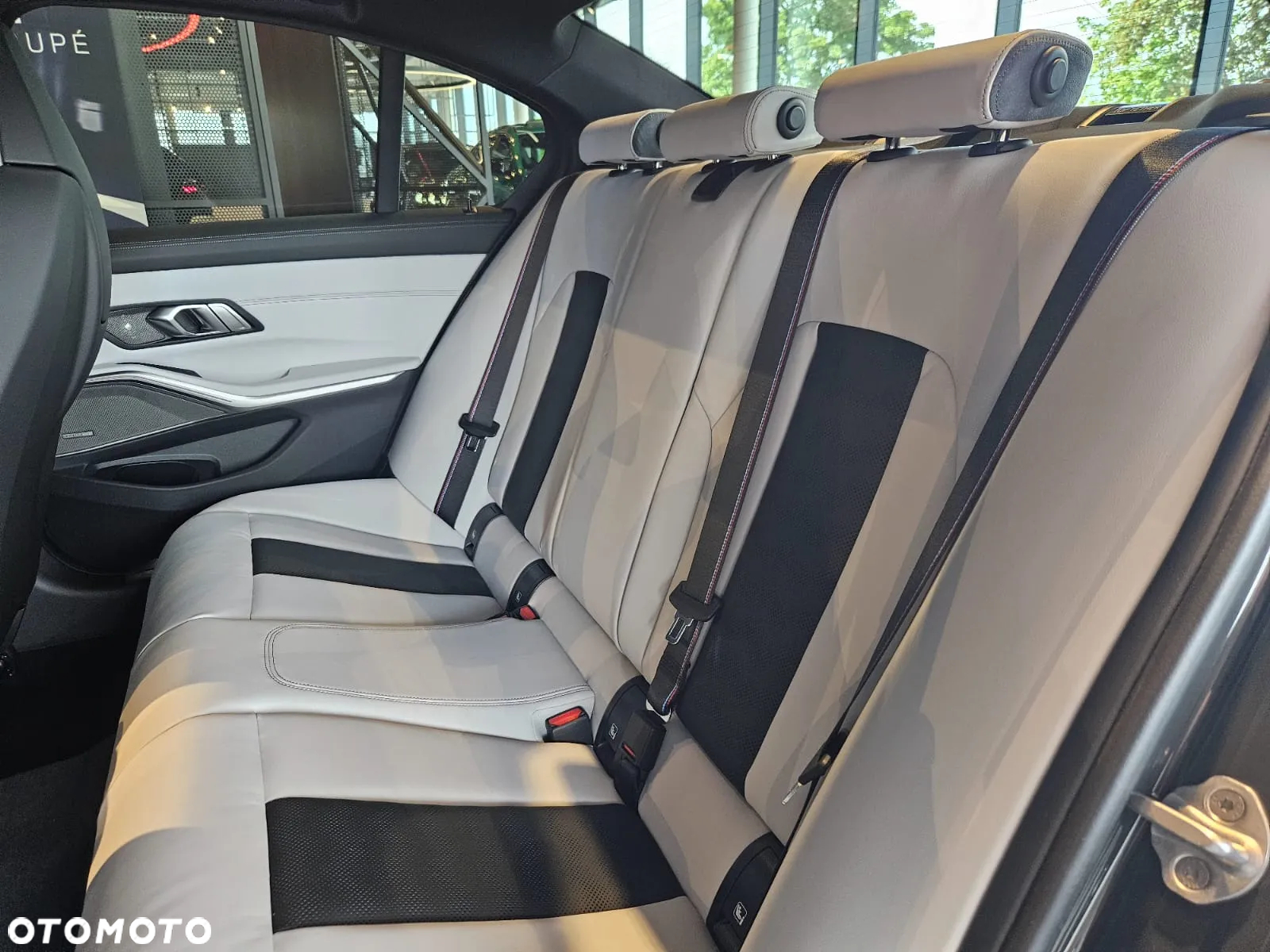 BMW M3 Competition xDrive sport - 25