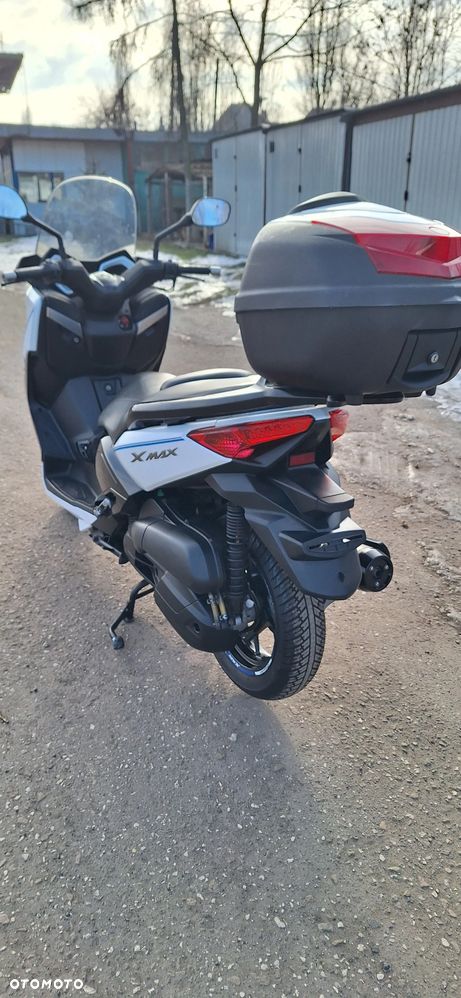 Yamaha X-max - 9
