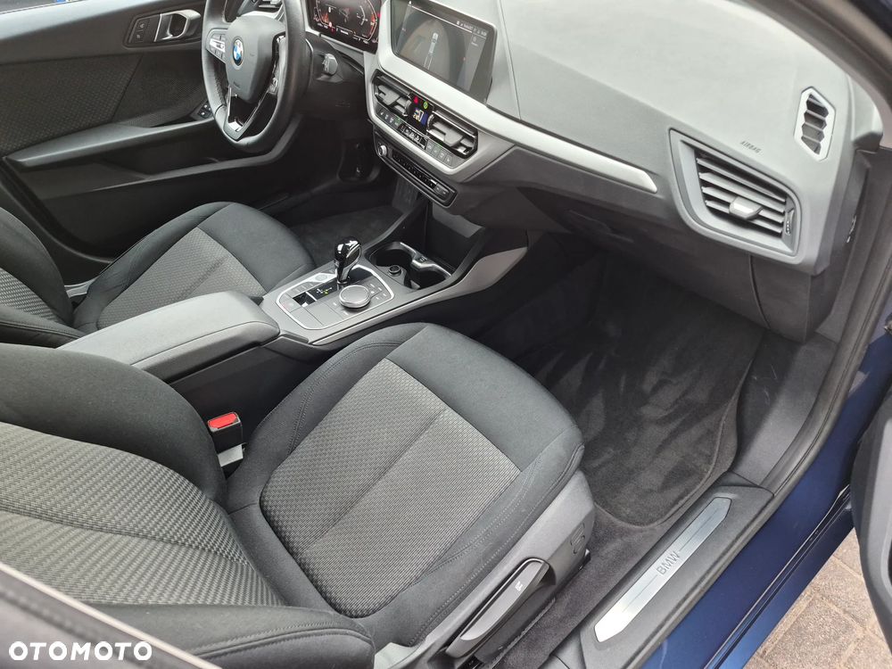 BMW Seria 1 118i Advantage - 10
