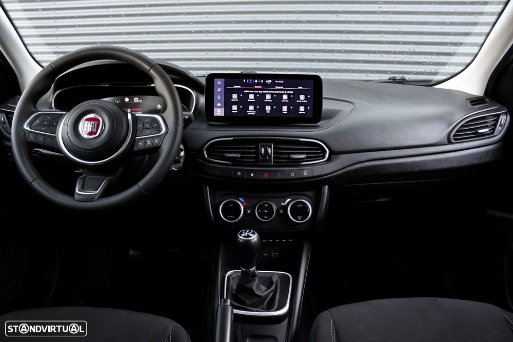 Fiat Tipo Station Wagon Cross 1.0 GSE T3 Cross - 26