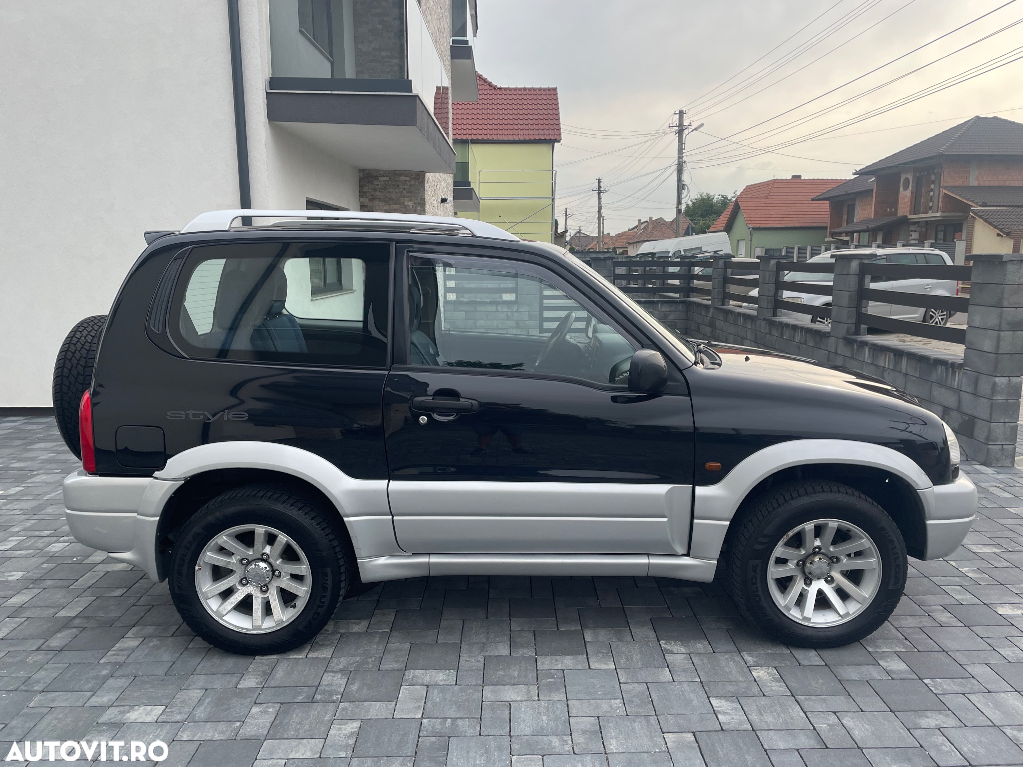Suzuki Grand Vitara 1.6 Club - 10