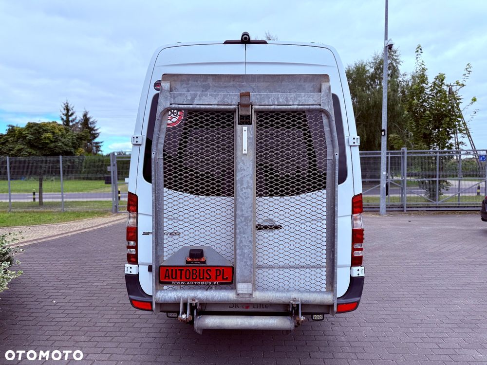 Mercedes-Benz SPRINTER 516 - 9