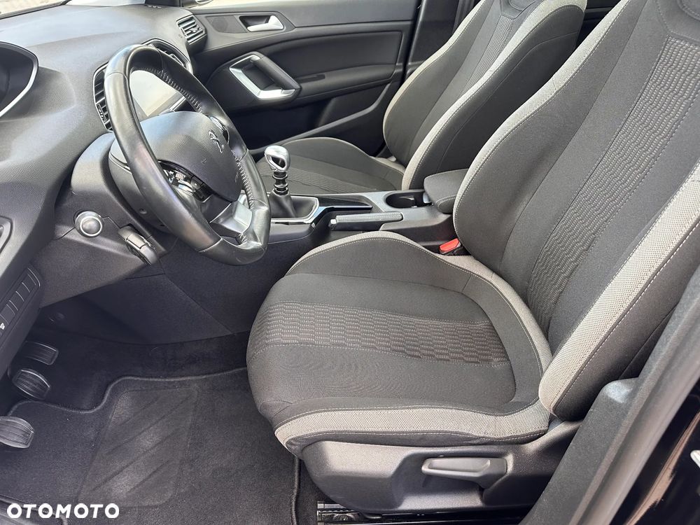 Peugeot 308 PureTech 130 Stop & Start Style - 29