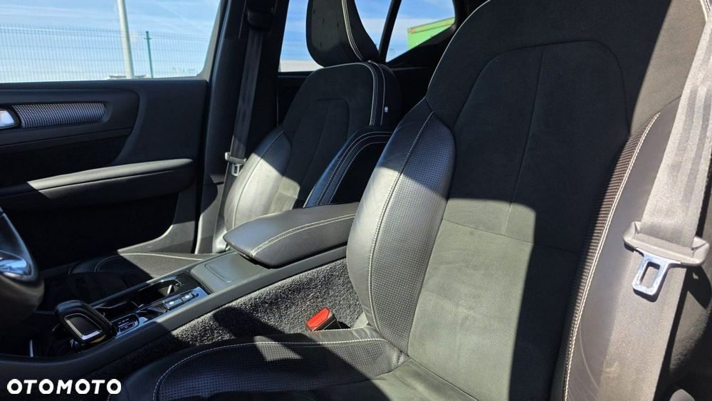 Volvo XC 40 - 26