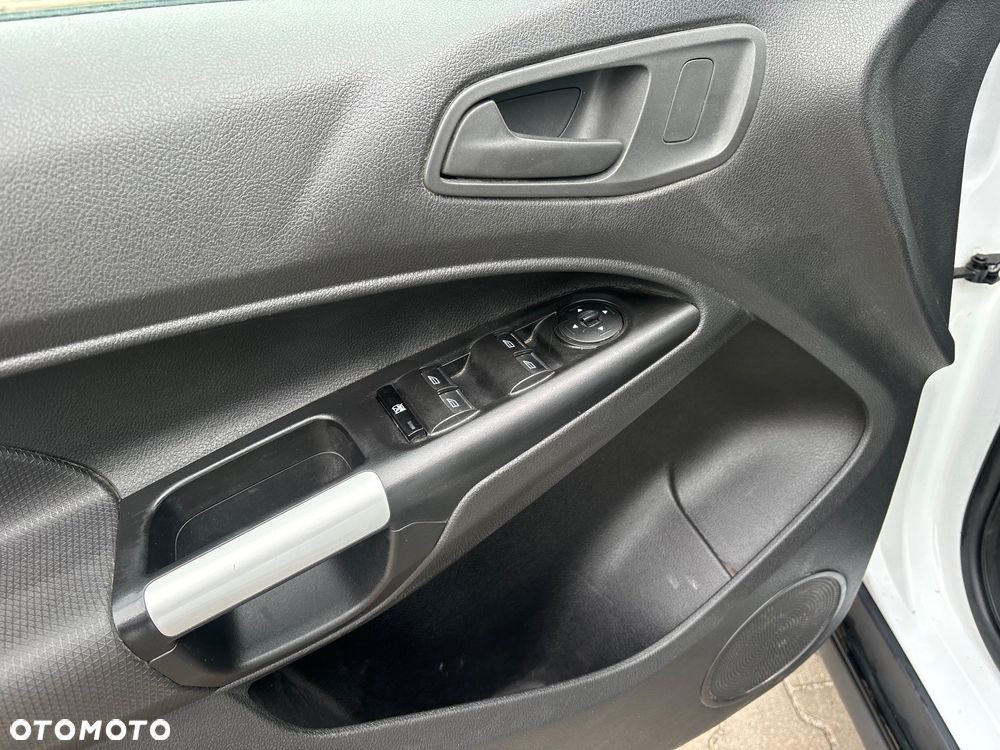 Ford Tourneo Connect 1.6 TDCi Trend - 17