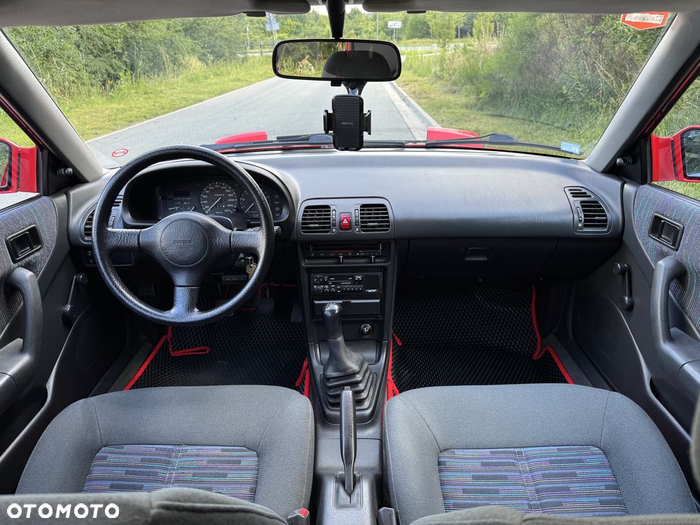 Mazda 323F - 22