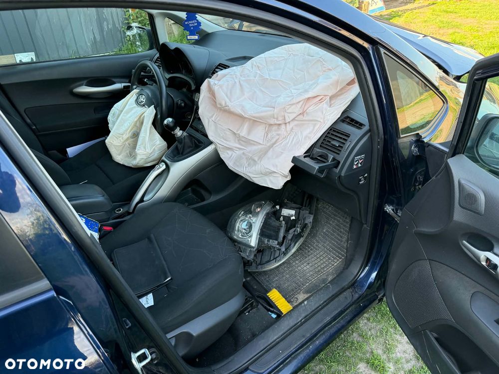 Toyota Auris 1.33 VVT-i Luna - 9
