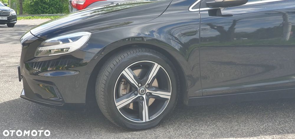Volvo V40 D3 Geartronic RDesign - 16