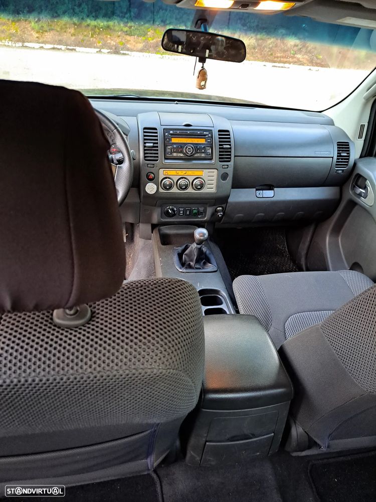 Nissan Navara 2.5 dCi CD XE - 18