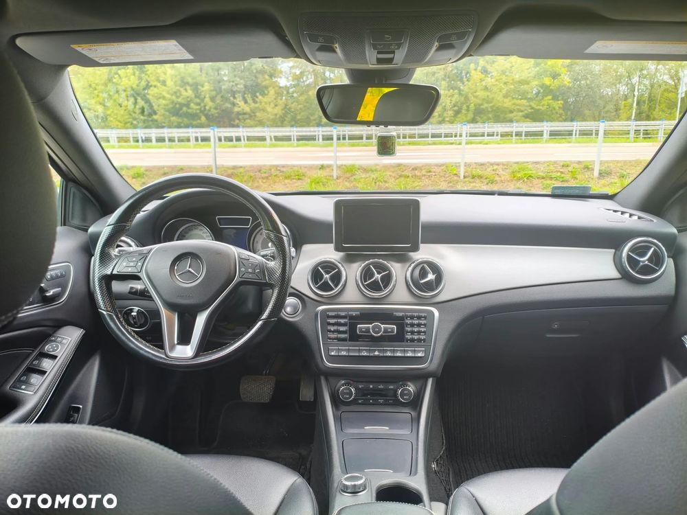 Mercedes-Benz GLA 250 4-Matic - 5