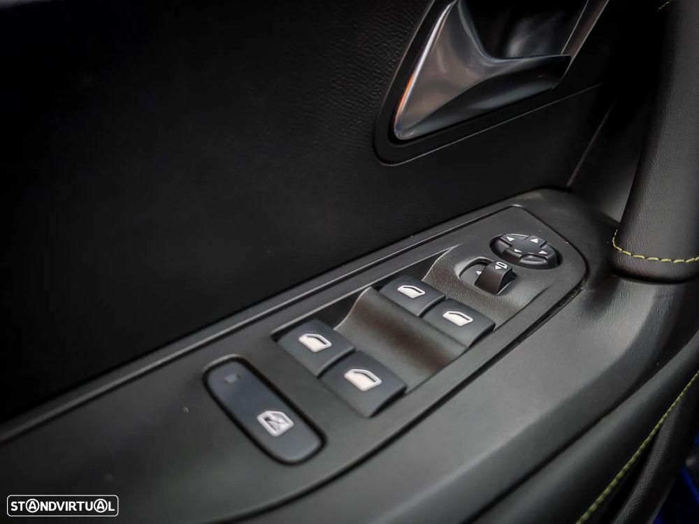 Peugeot e-2008 50 kWh GT Line - 33