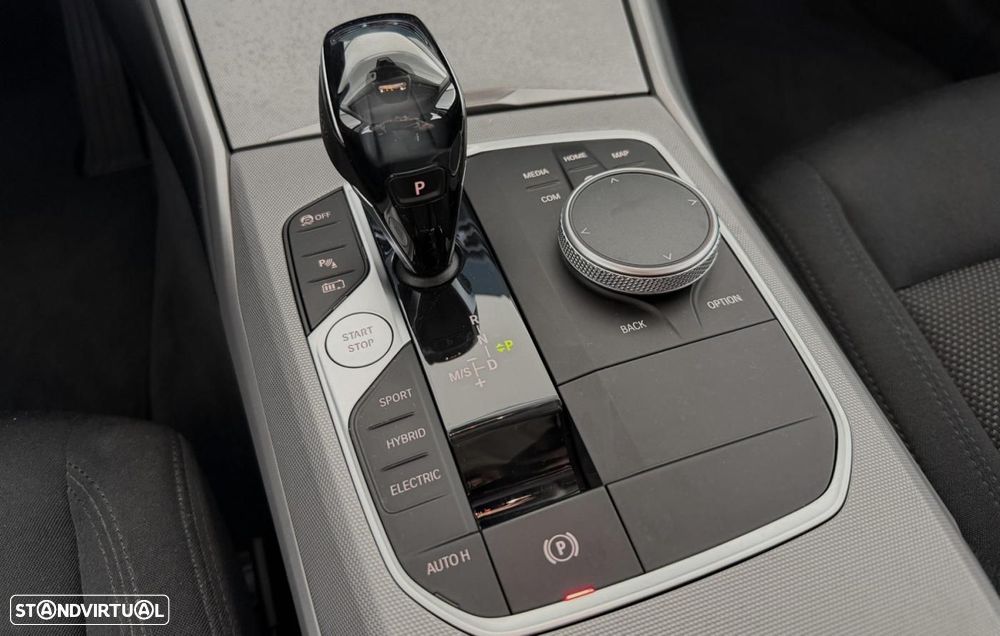 BMW 330 e Corporate Edition Auto - 27