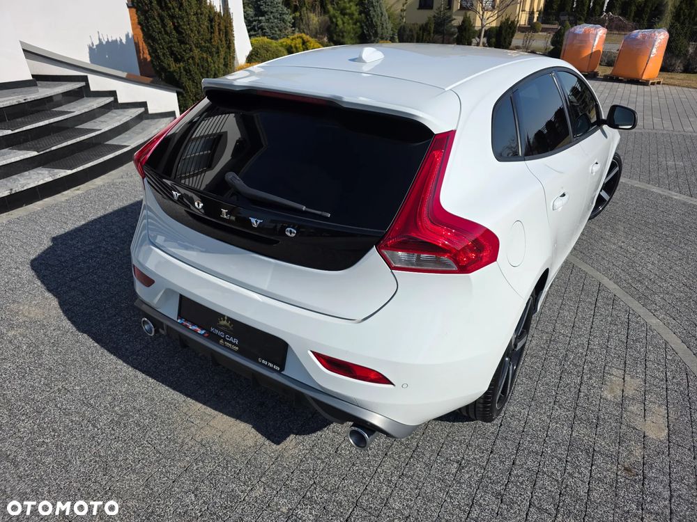 Volvo V40 D4 Geartronic Momentum - 12