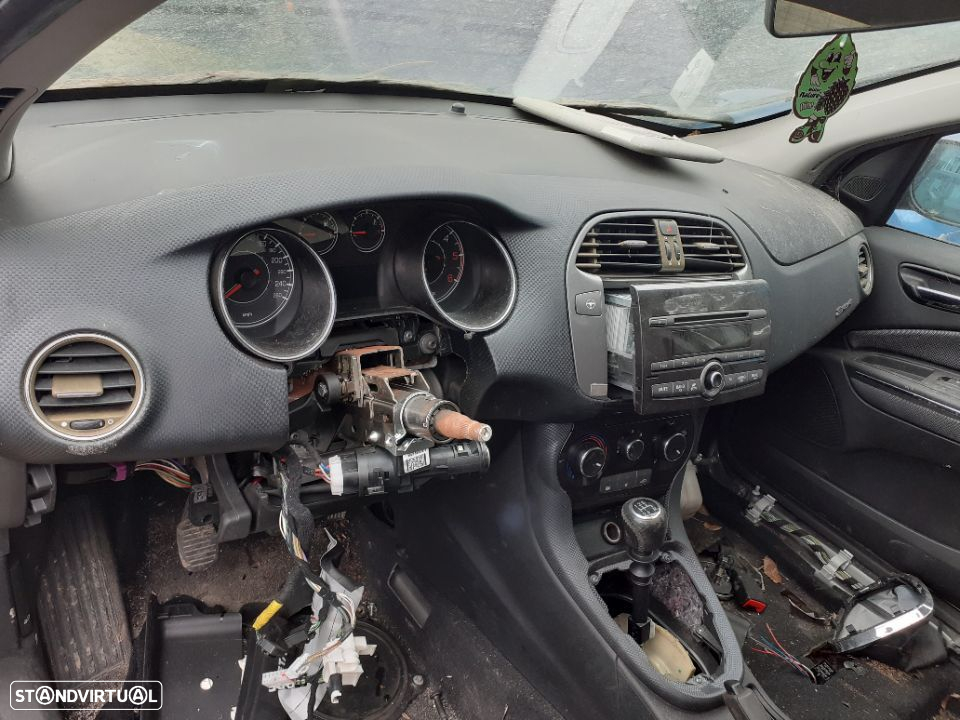 Fiat bravo mk 2 ano 2010 para pecas ler descricao - 5