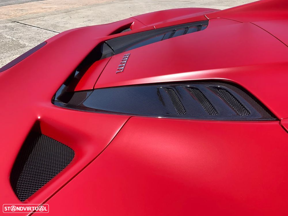 Ferrari F8 Tributo Spider - 23