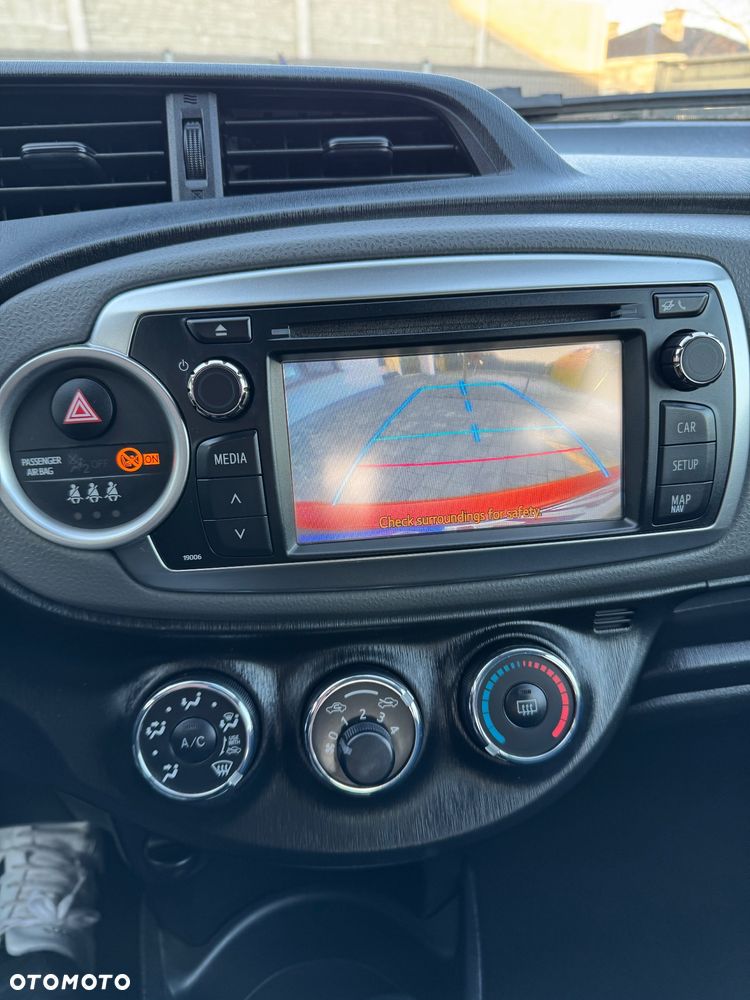 Toyota Yaris - 6