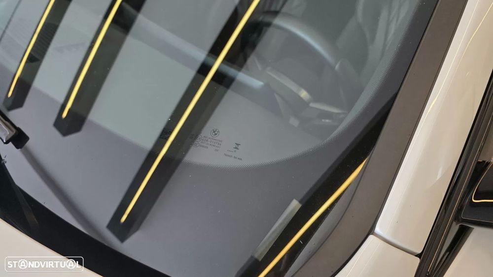 BMW iX1 xDrive30 Pack Desportivo M - 32