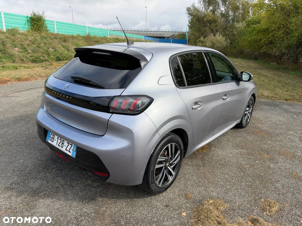 Peugeot 208 2021 photo 3