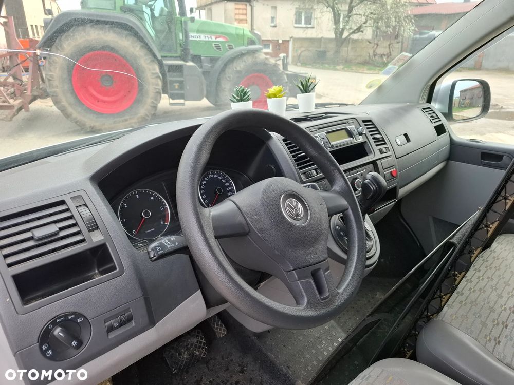 Volkswagen T5 - 13