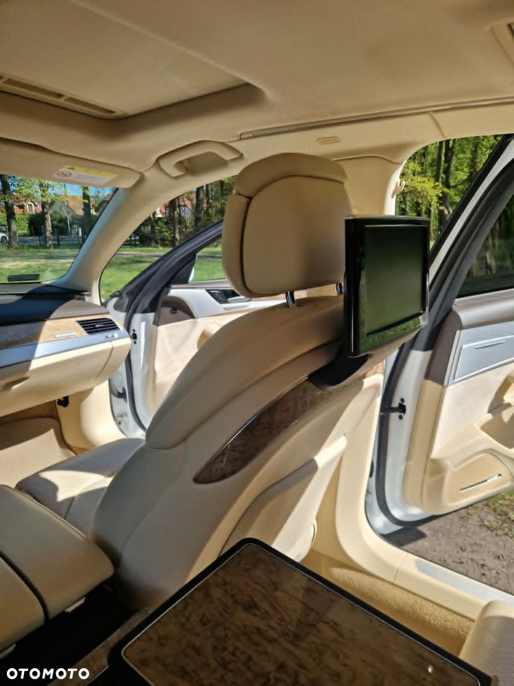 Audi A8 4.2 FSI L Quattro - 40