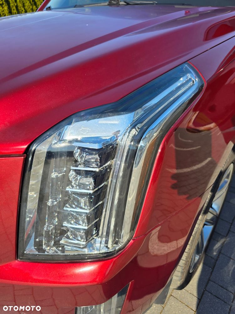 Cadillac Escalade ESV 6.2 V8 AWD AT Premium - 37