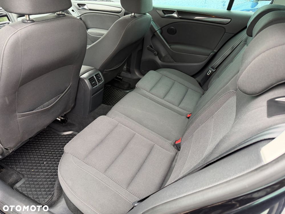 Volkswagen Golf 1.6 TDI DPF BlueMotion Technology Team - 9