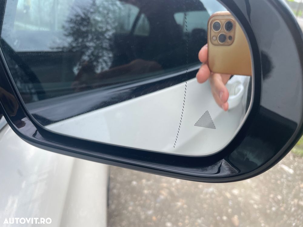 Mercedes-Benz E - 38