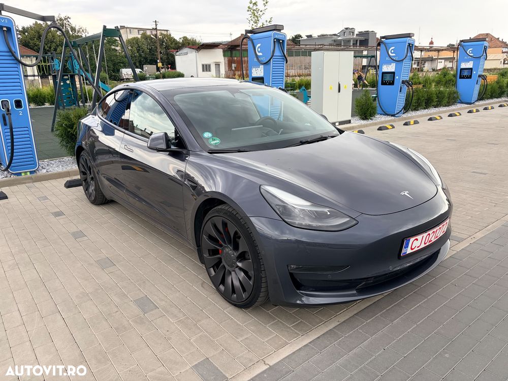 Tesla Model 3 - 2