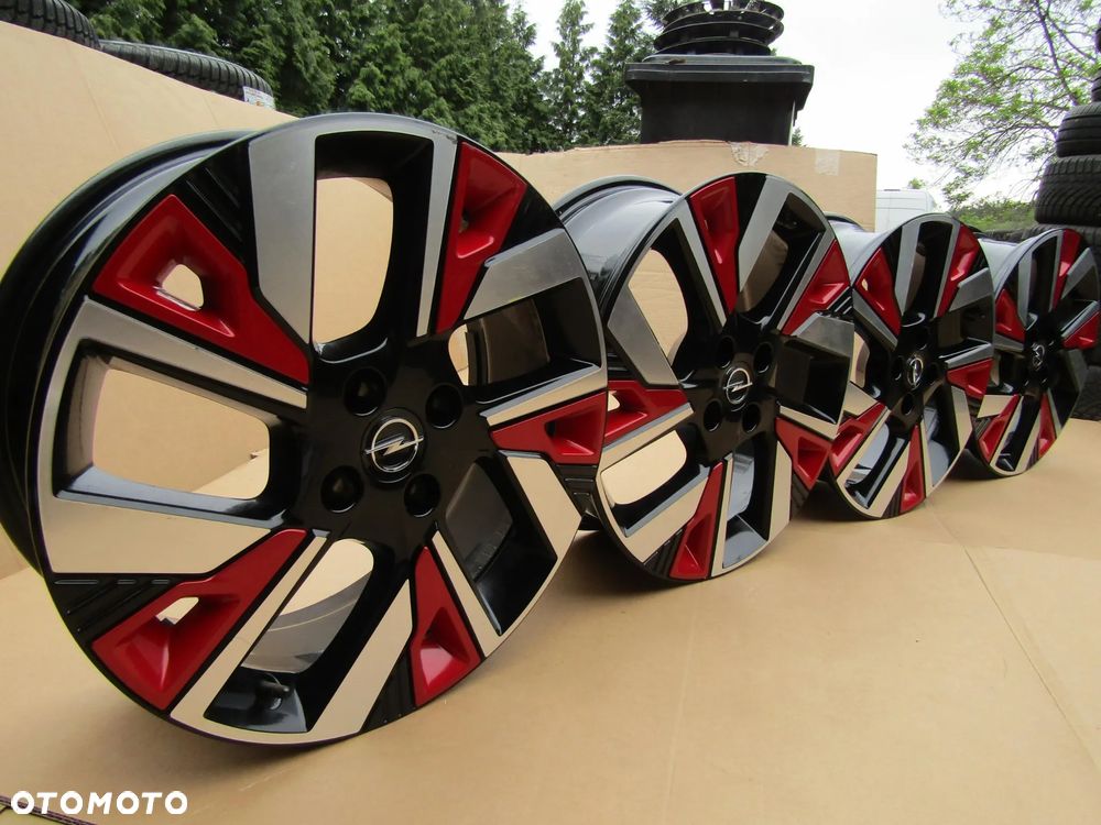 4x Felgi Aluminiowe 18 Opel Mokka II B Corsa F Peugeot 2008 II 2008 5008 Citroen DS3 DS4 C4 Cactus C3 II III 7 j 4x108 ET35 - 28