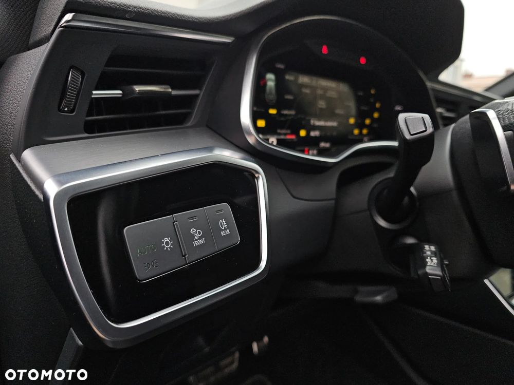 Audi A6 Avant 35 TDI mHEV Sport S tronic - 12