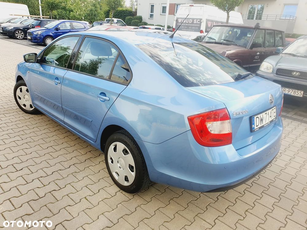 Skoda RAPID 1.2 TSI Ambition - 17