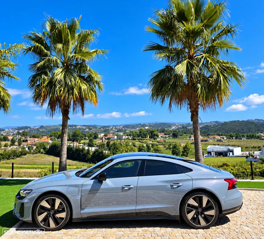 Audi e-tron GT — photo 3