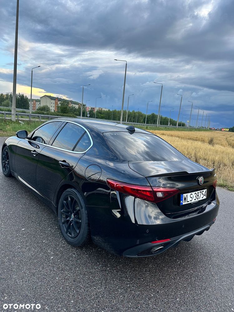 Alfa Romeo Giulia 2.0 Turbo 16V AT8 Veloce - 5