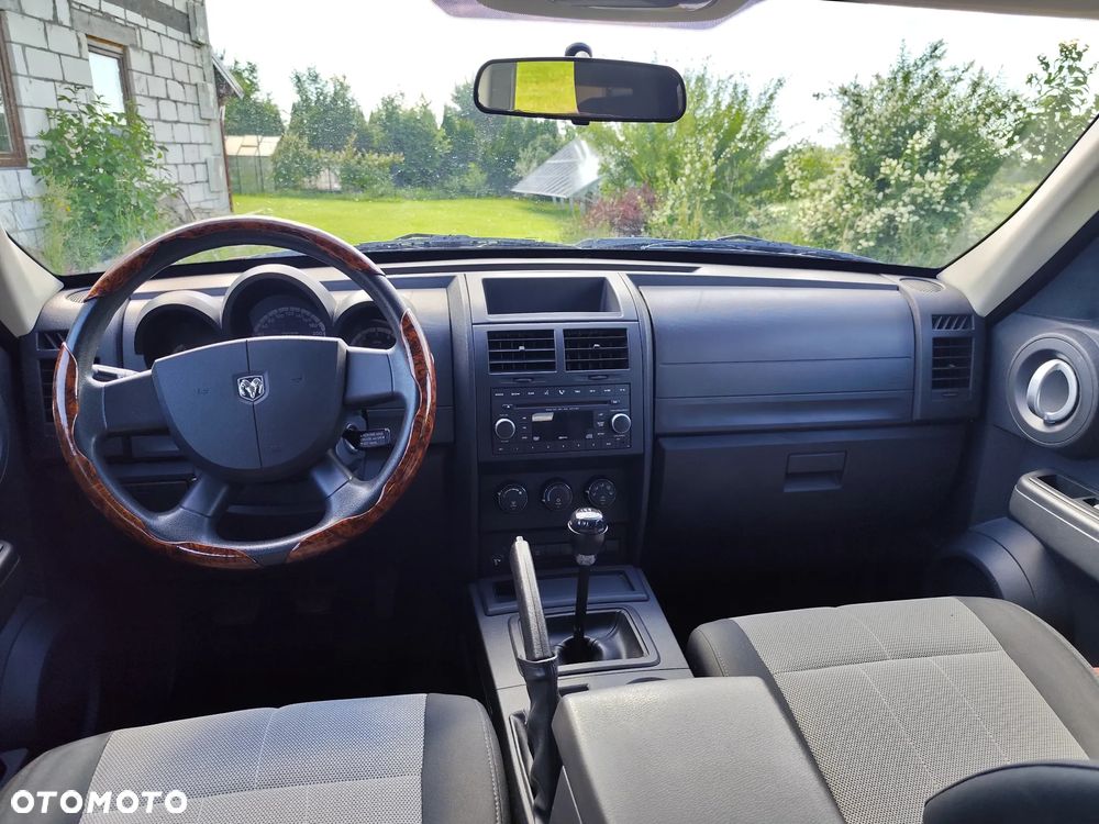 Dodge Nitro 2.8 CRD SE - 9