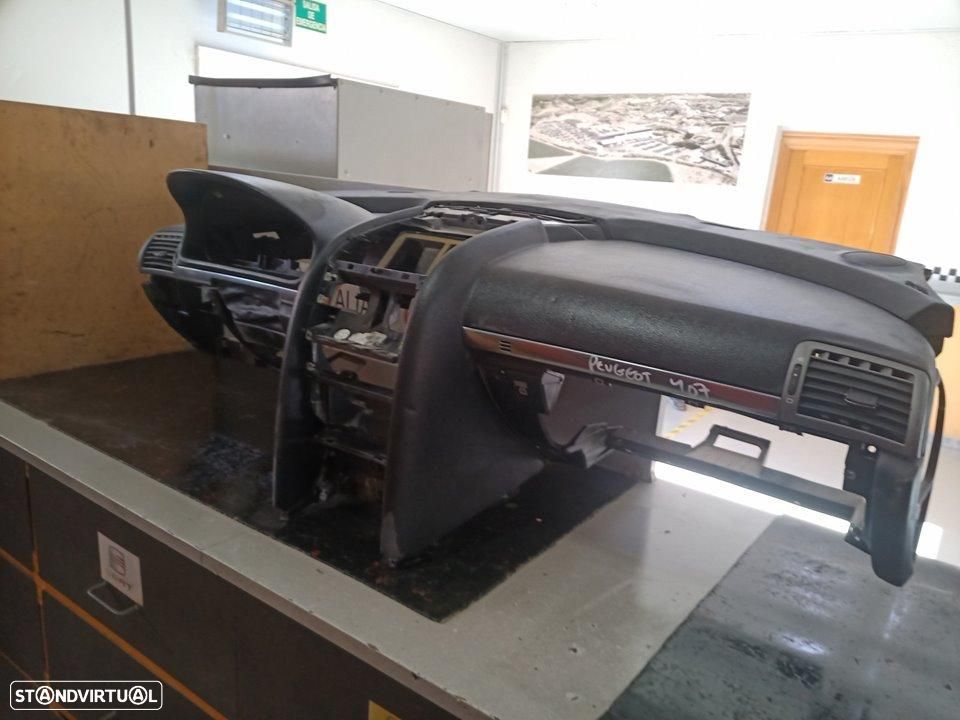 TABLIER PEUGEOT 407 - 1