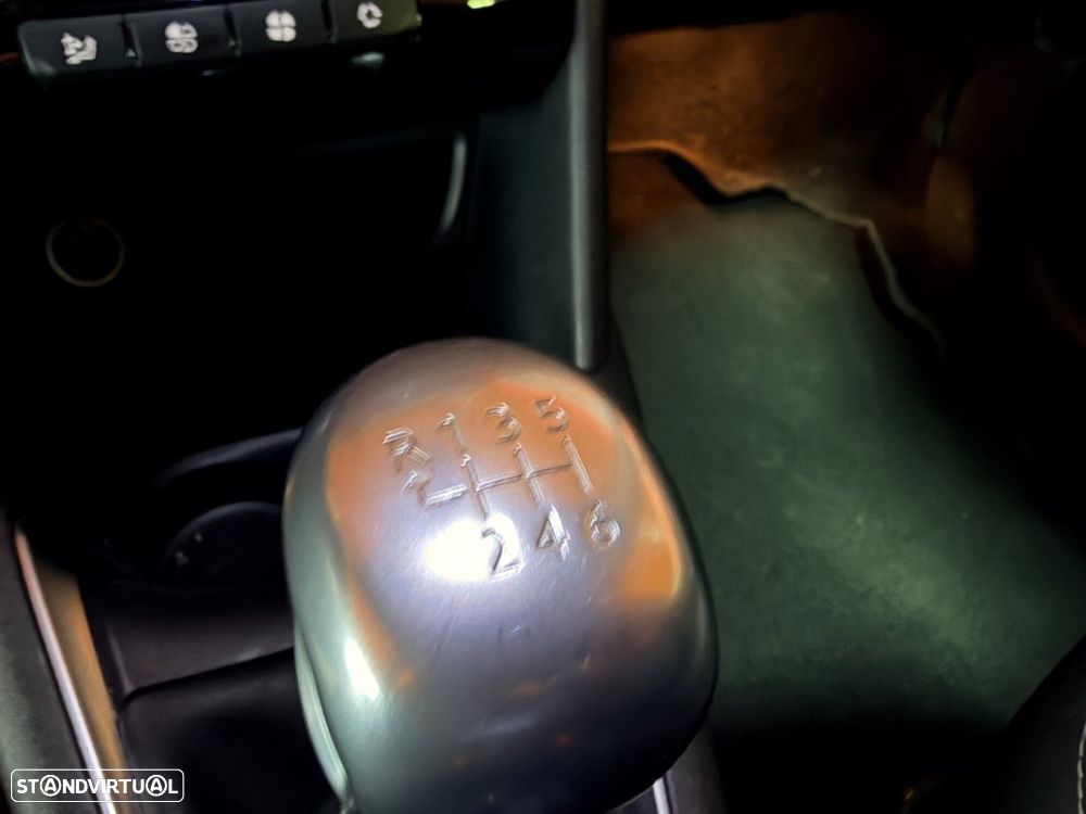 Peugeot 208 1.2 PureTech Allure - 20