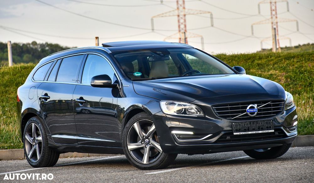Volvo V60 D6 Plug-In-Hybrid AWD Geartronic Summum - 3