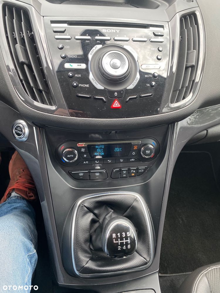 Ford Kuga 2.0 TDCi FWD Titanium - 9