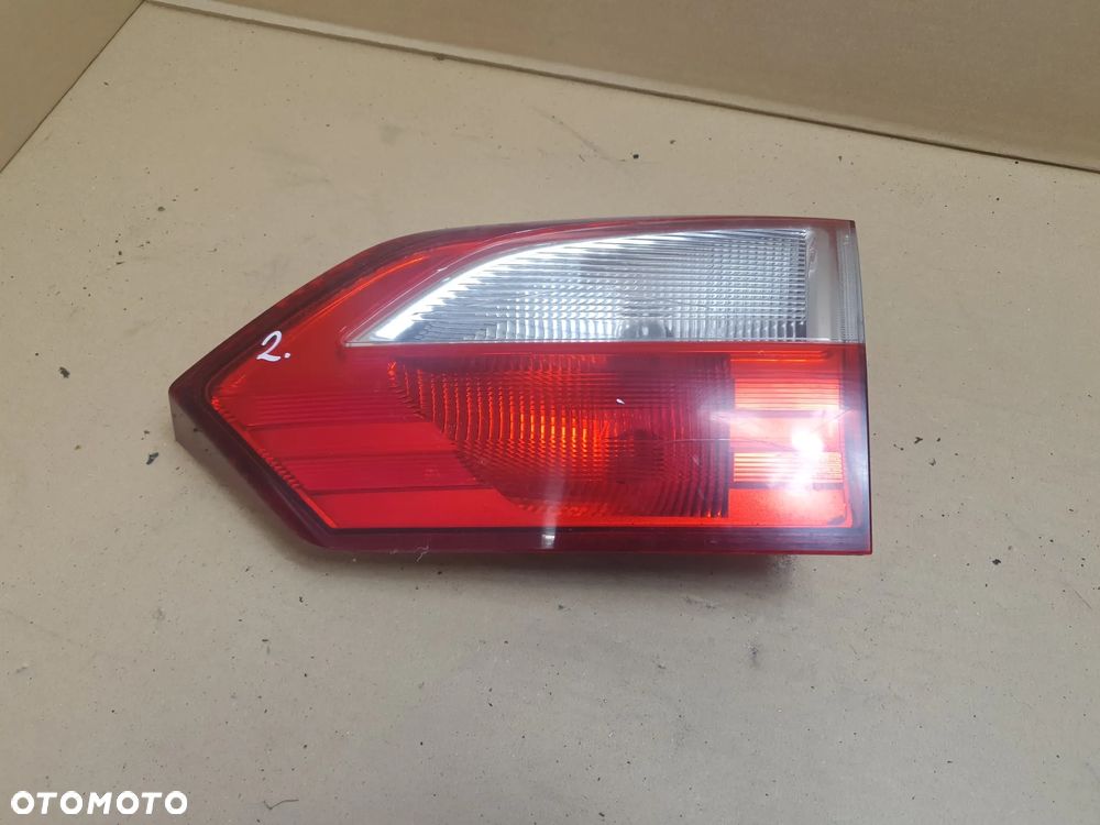 FORD GRAND C-MAX II MK2 LIFT LAMPA PRAWA TYŁ W KLAPĘ - 2