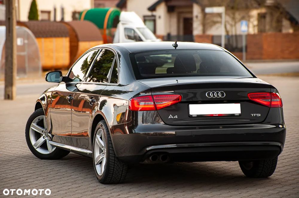 Audi A4 Limousine 1.8 TFSI S line Sportpaket - 13