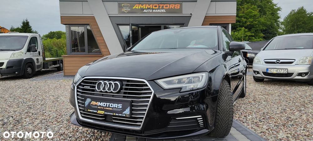 Audi A3 Sportback - 1