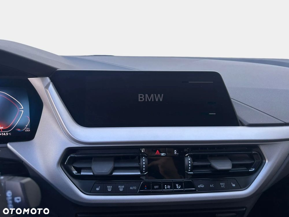 BMW Seria 1 118i Advantage - 17