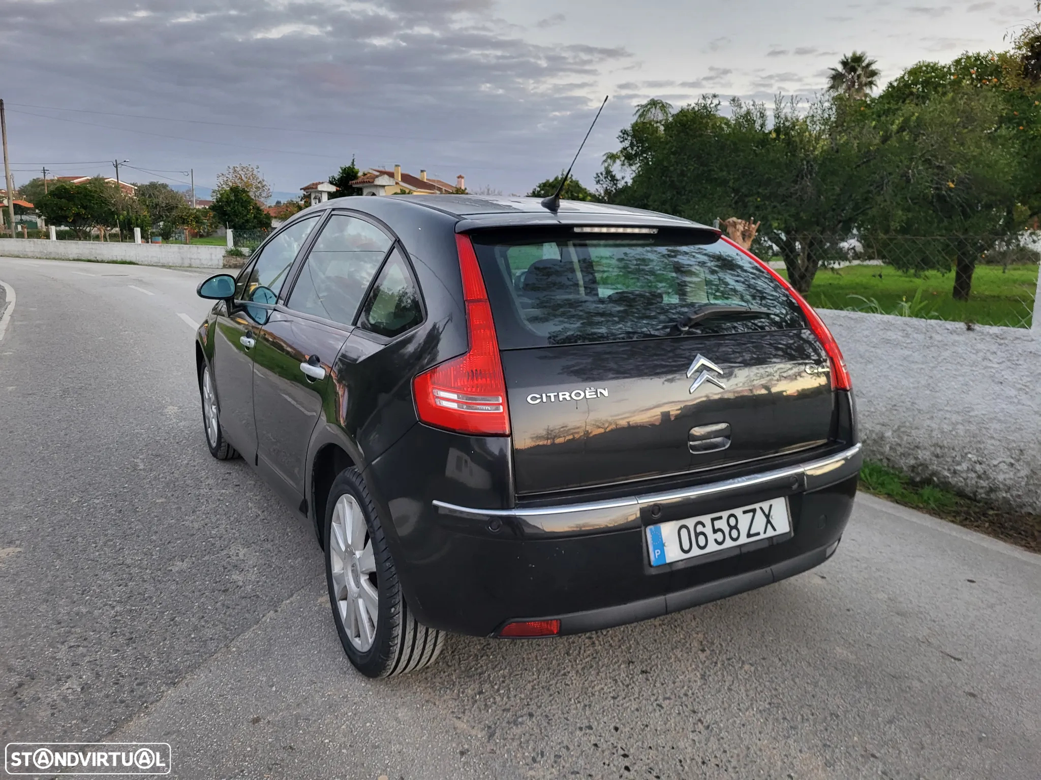 Citroën C4 1.6 HDi 110 VTR Pack - 17