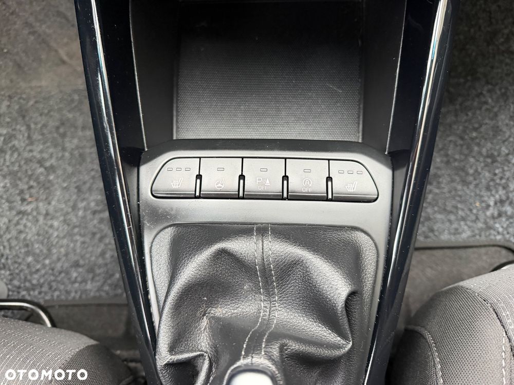 Kia Stonic 1.0 T-GDI 120 Platinum Edition - 27