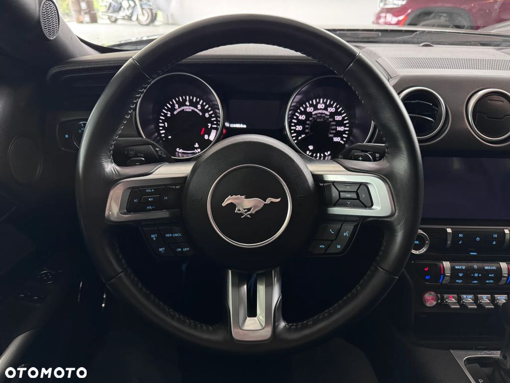 Ford Mustang - 11