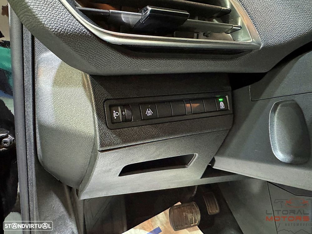 Peugeot 5008 1.2 PureTech Allure EAT8 - 19